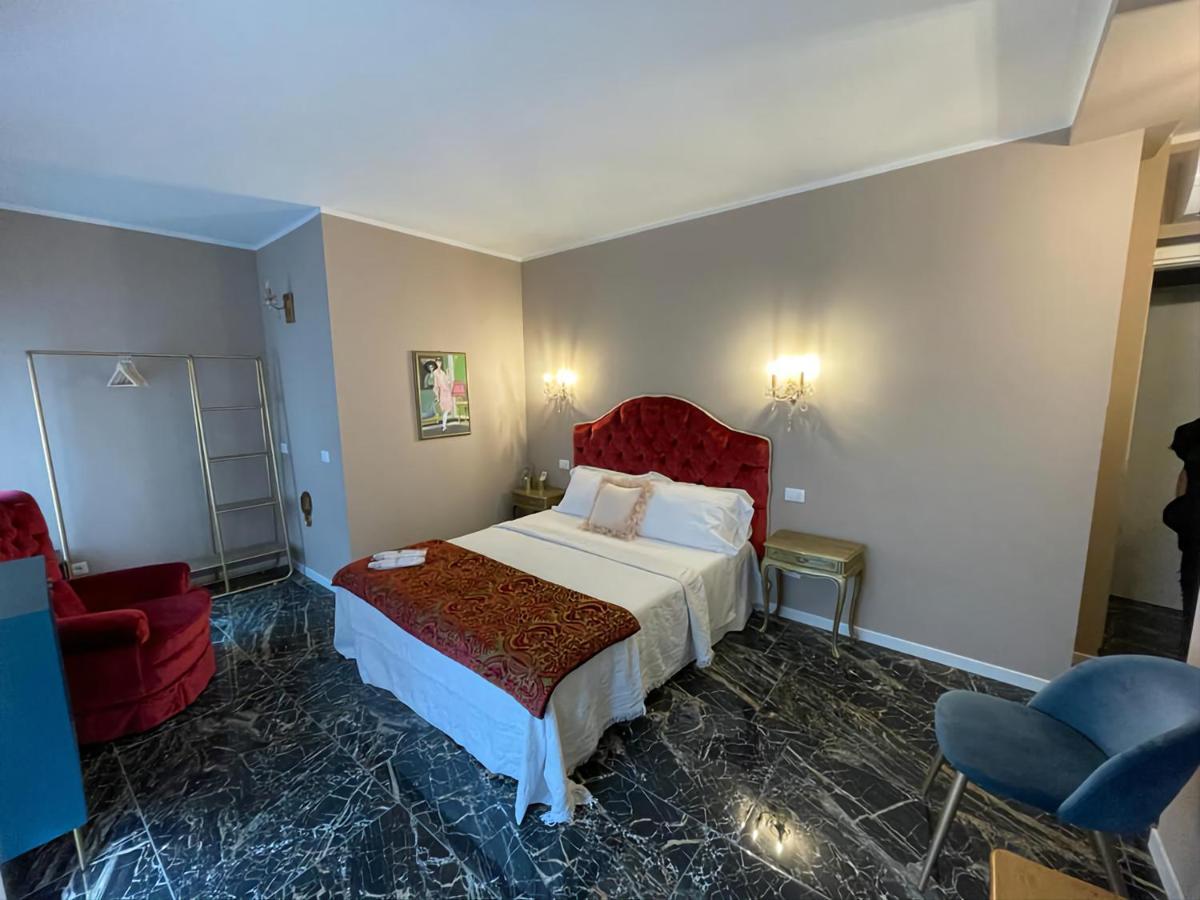 Prestige Suite Via Romagnoli Sirmione Exteriér fotografie